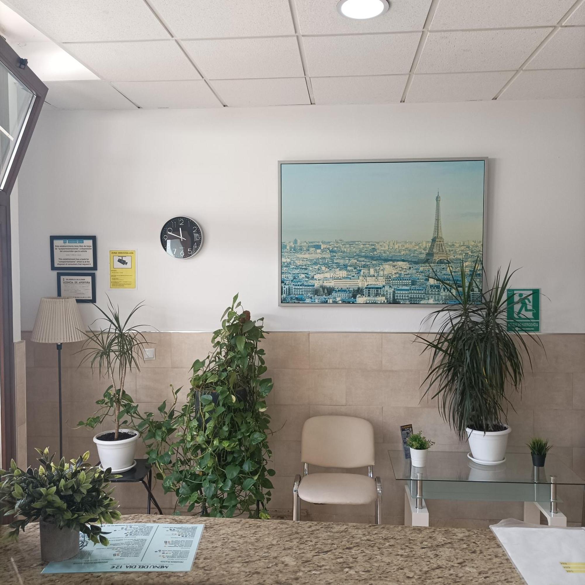 Hostal Carlos 2 Ла-Линеа-де-ла-Консепсьон Экстерьер фото